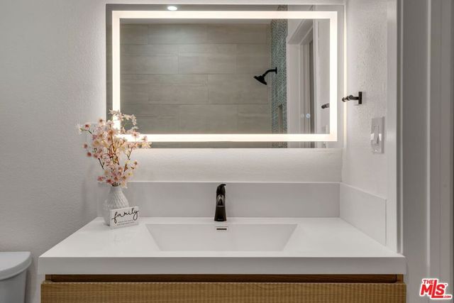 15448 Stare Street, San Fernando, CA 91345