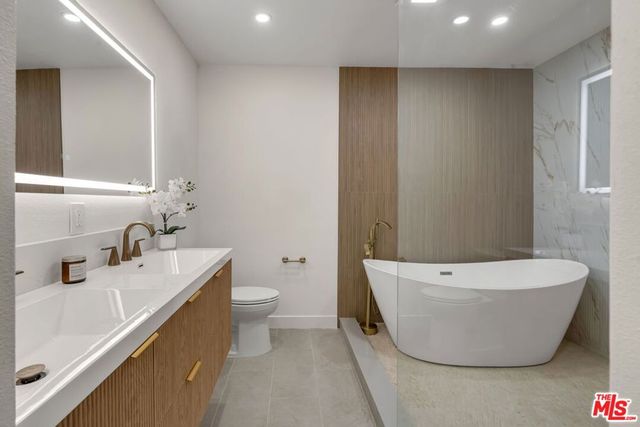 15448 Stare Street, San Fernando, CA 91345