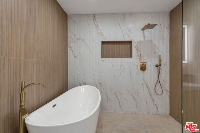 15448 Stare Street, San Fernando, CA 91345