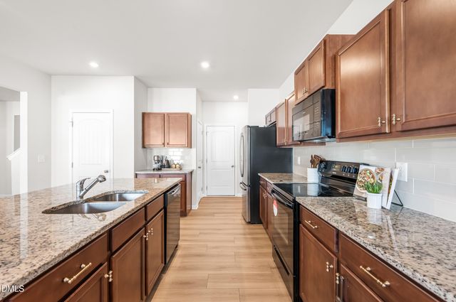 253 Shooting Star Lane, Clayton, NC 27520