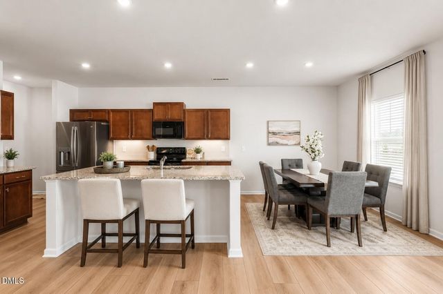 253 Shooting Star Lane, Clayton, NC 27520