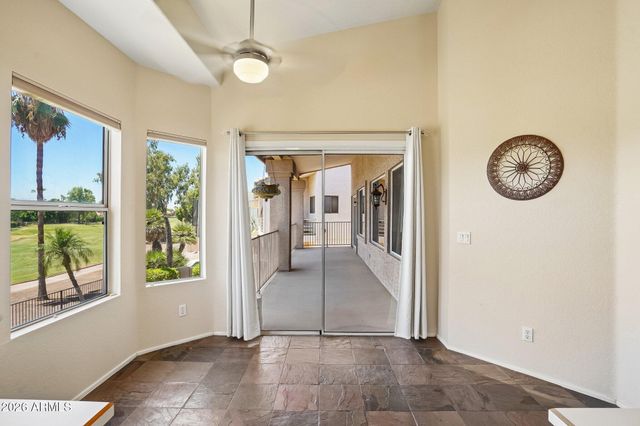 5681 W ABRAHAM Lane, Glendale, AZ 85308