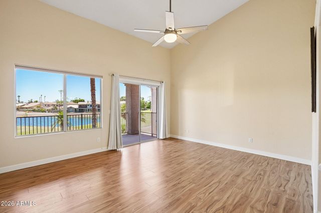 5681 W ABRAHAM Lane, Glendale, AZ 85308