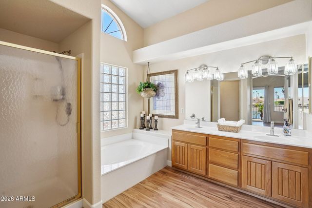 5681 W ABRAHAM Lane, Glendale, AZ 85308