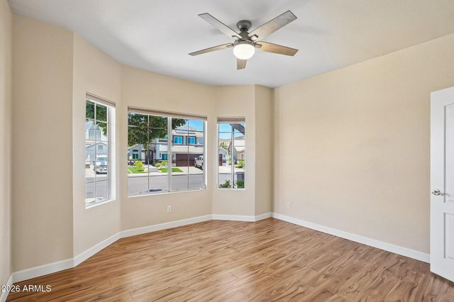 5681 W ABRAHAM Lane, Glendale, AZ 85308