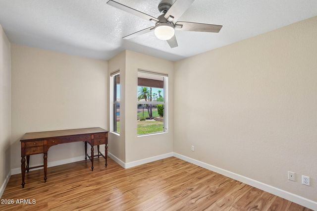 5681 W ABRAHAM Lane, Glendale, AZ 85308