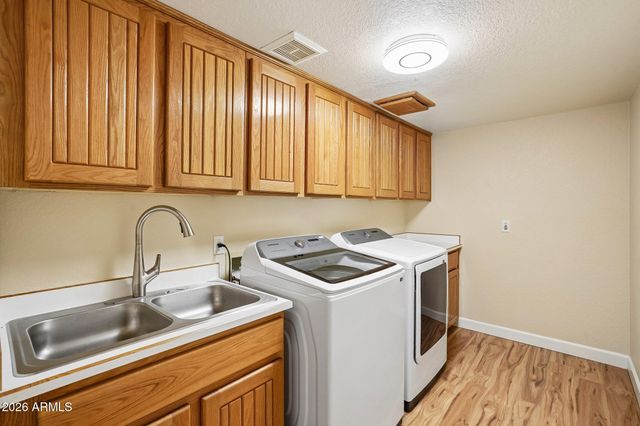 5681 W ABRAHAM Lane, Glendale, AZ 85308