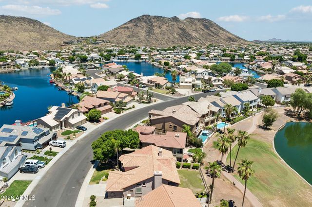 5681 W ABRAHAM Lane, Glendale, AZ 85308