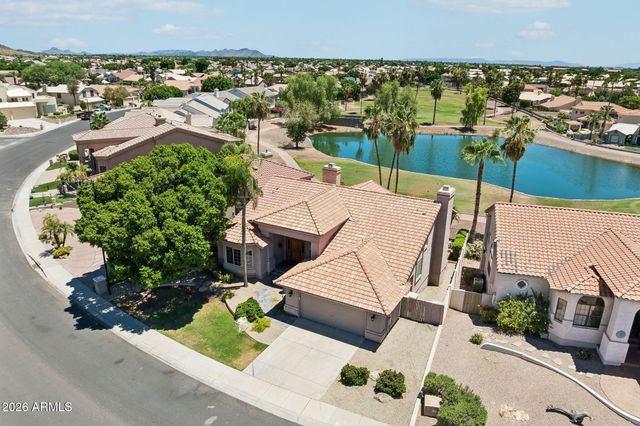5681 W ABRAHAM Lane, Glendale, AZ 85308