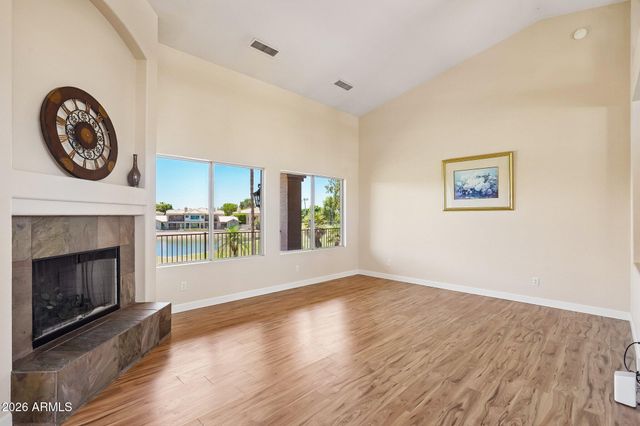 5681 W ABRAHAM Lane, Glendale, AZ 85308