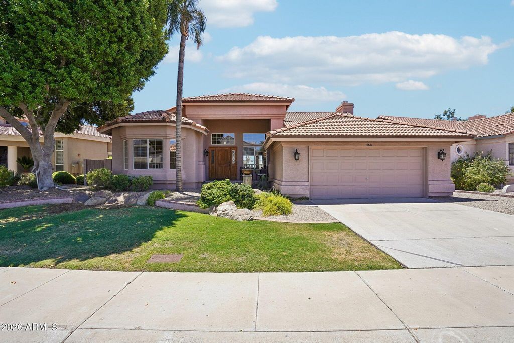 5681 W ABRAHAM Lane, Glendale, AZ 85308 — photo 2