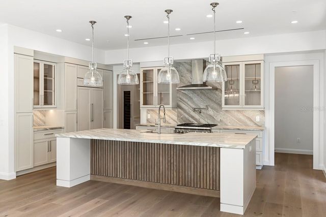 10335 WINTER SPARKLE CIRCLE, Golden Oak, FL 32836
