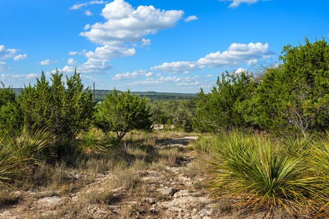 1051 Lipan Apache RUN, Blanco, TX 78606