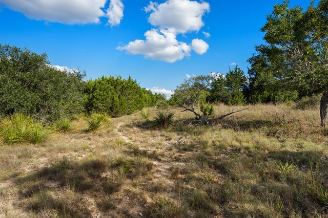 1051 Lipan Apache RUN, Blanco, TX 78606