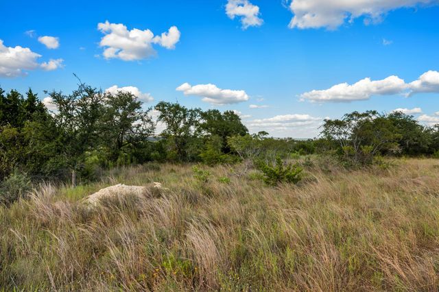 1051 Lipan Apache RUN, Blanco, TX 78606