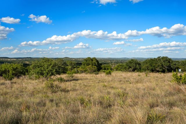 1051 Lipan Apache RUN, Blanco, TX 78606