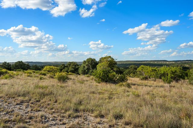 1051 Lipan Apache RUN, Blanco, TX 78606