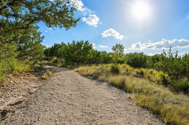 1051 Lipan Apache RUN, Blanco, TX 78606