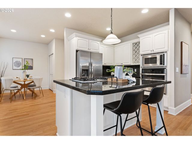 12774 Nw ALSACE Ln, Portland, OR 97229