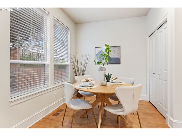 12774 Nw ALSACE Ln, Portland, OR 97229