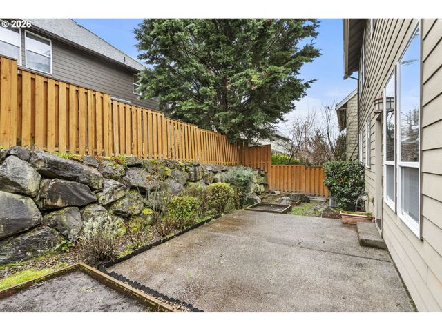 12774 Nw ALSACE Ln, Portland, OR 97229