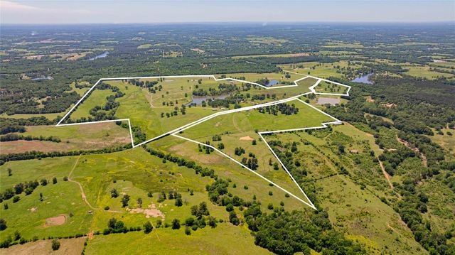 636 County Road 3330, Omaha, TX 75571
