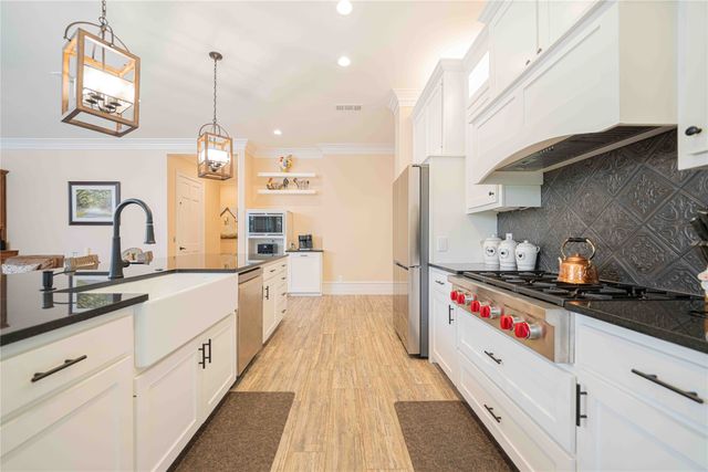 636 County Road 3330, Omaha, TX 75571