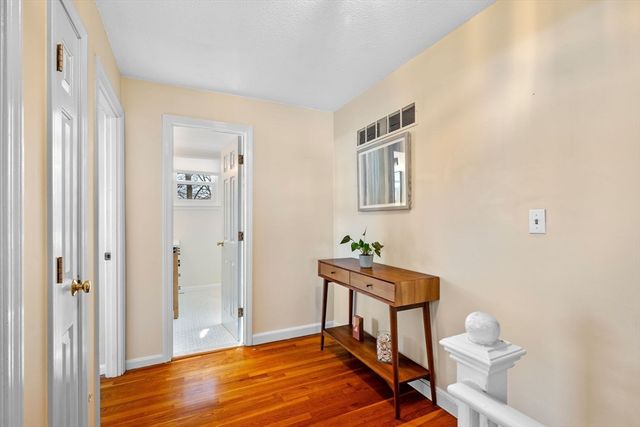 9 Lincoln Park, Marblehead, MA 01945