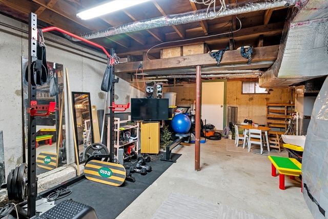 9 Lincoln Park, Marblehead, MA 01945