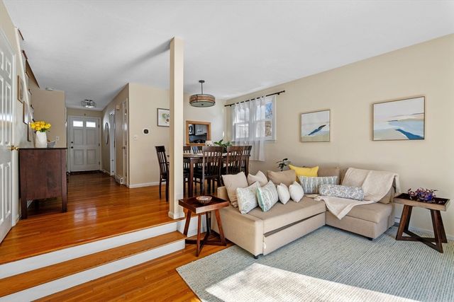 9 Lincoln Park, Marblehead, MA 01945