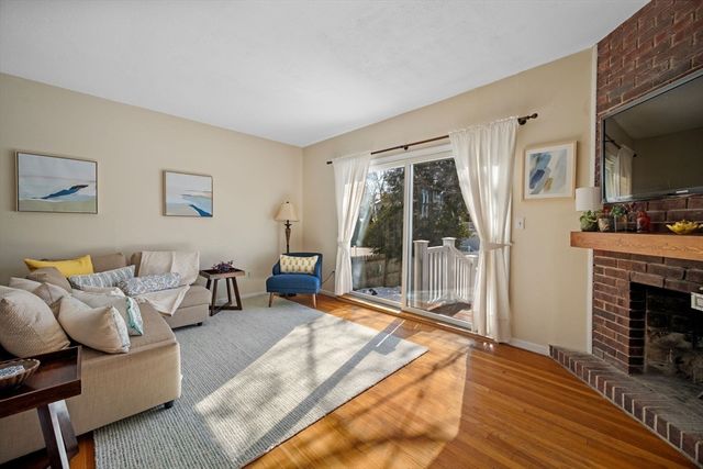 9 Lincoln Park, Marblehead, MA 01945