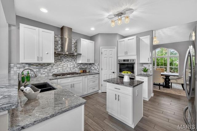 522 Sgt Pepper Drive, St Peters, MO 63376