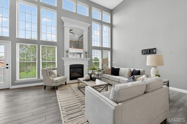 522 Sgt Pepper Drive, St Peters, MO 63376