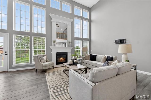 522 Sgt Pepper Drive, St Peters, MO 63376