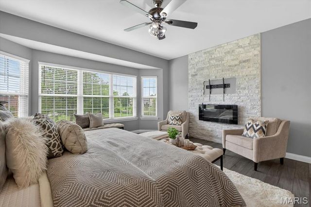 522 Sgt Pepper Drive, St Peters, MO 63376