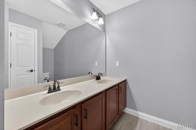 522 Sgt Pepper Drive, St Peters, MO 63376