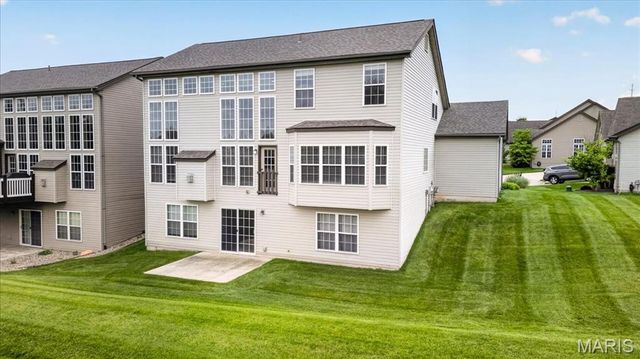 522 Sgt Pepper Drive, St Peters, MO 63376