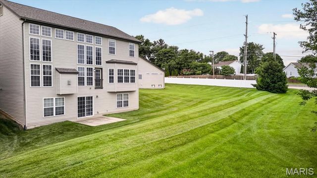 522 Sgt Pepper Drive, St Peters, MO 63376