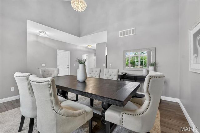 522 Sgt Pepper Drive, St Peters, MO 63376