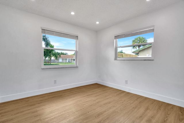 3754 Barkis Avenue, Boynton Beach, FL 33436