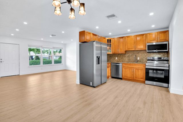 3754 Barkis Avenue, Boynton Beach, FL 33436