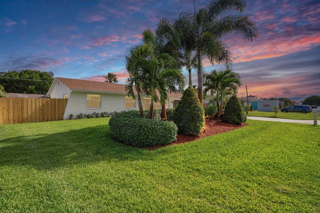 3754 Barkis Avenue, Boynton Beach, FL 33436