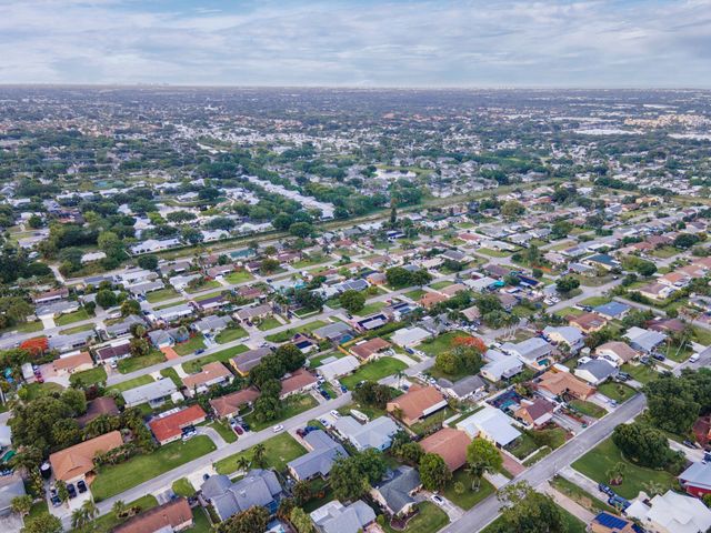 3754 Barkis Avenue, Boynton Beach, FL 33436