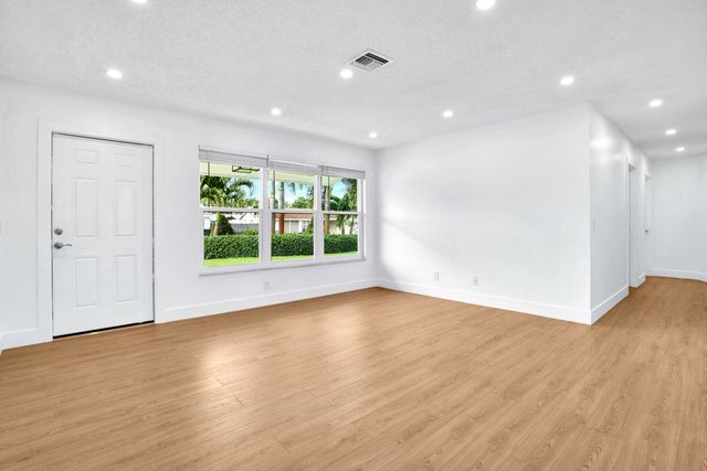 3754 Barkis Avenue, Boynton Beach, FL 33436