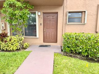 10059 Winding Lake Road 103, Sunrise, FL 33351