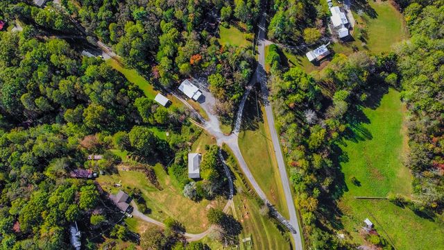 55 Mount Pleasant Drive, Ellijay, GA 30540