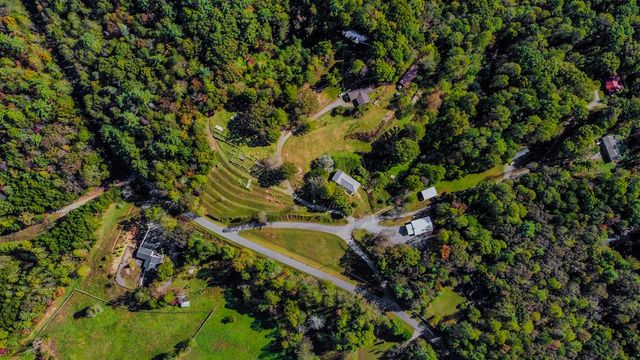 55 Mount Pleasant Drive, Ellijay, GA 30540