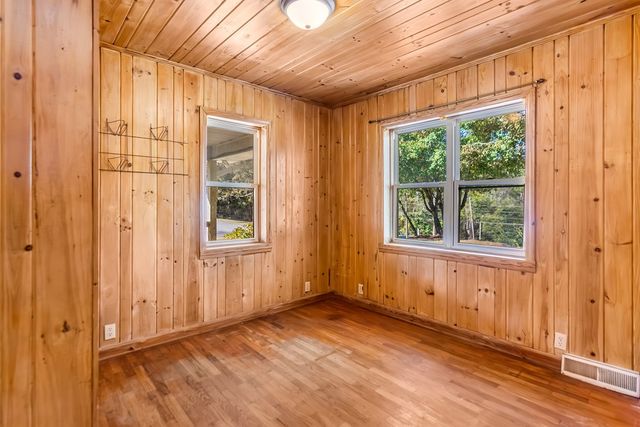 55 Mount Pleasant Drive, Ellijay, GA 30540