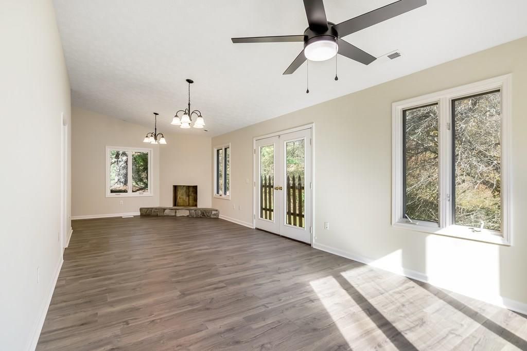 55 Mount Pleasant Drive, Ellijay, GA 30540