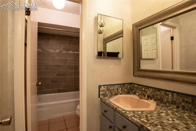 935 Saturn Drive 101, Colorado Springs, CO 80905